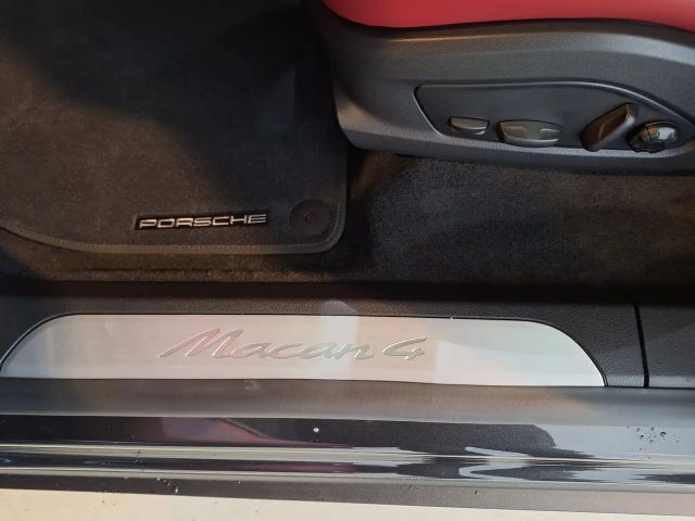 Porsche Macan 4