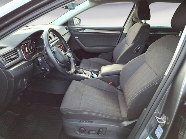 Skoda Superb 2.0 TDI Combi Style Style