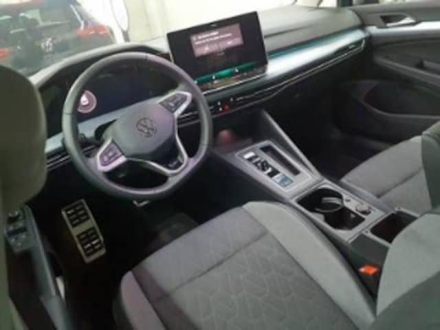 Volkswagen Golf 1.5 eTSI DSG IQ.Drive