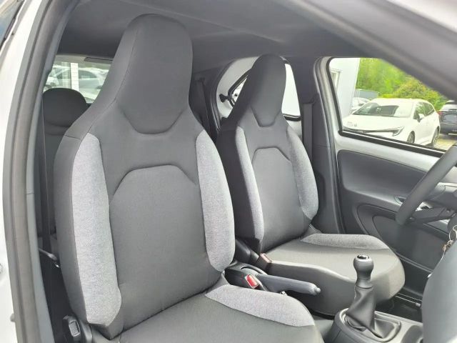 Toyota Aygo X Business Hatchback