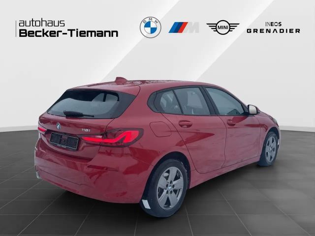 BMW 118 118i Sedan