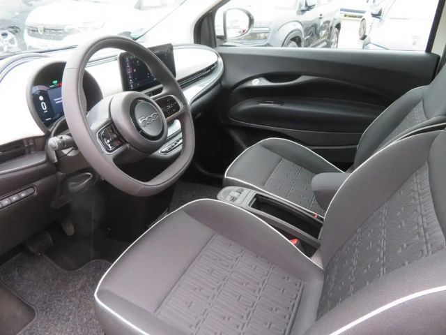 Fiat 500e 42kWh 118PS *Sitzheizung,KAMERA*