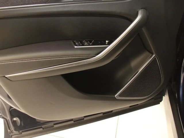 Jaguar F-Pace AWD D300 R-Dynamic