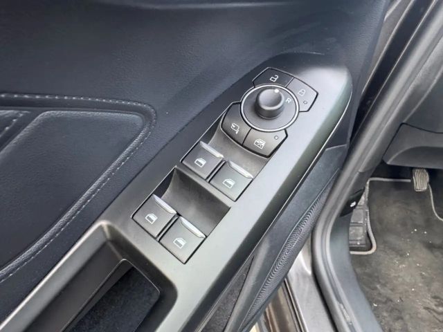 Ford Focus Active Wagon