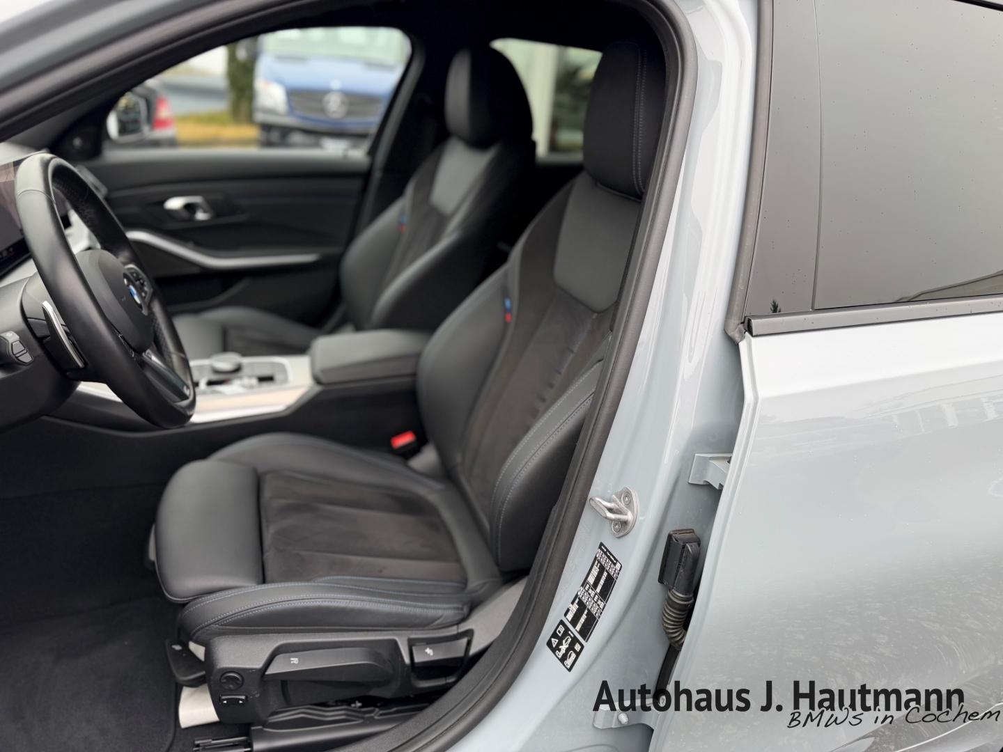 BMW 320 320d M-Sport Touring xDrive