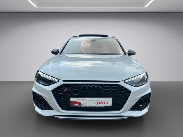 Audi RS4 Avant Quattro