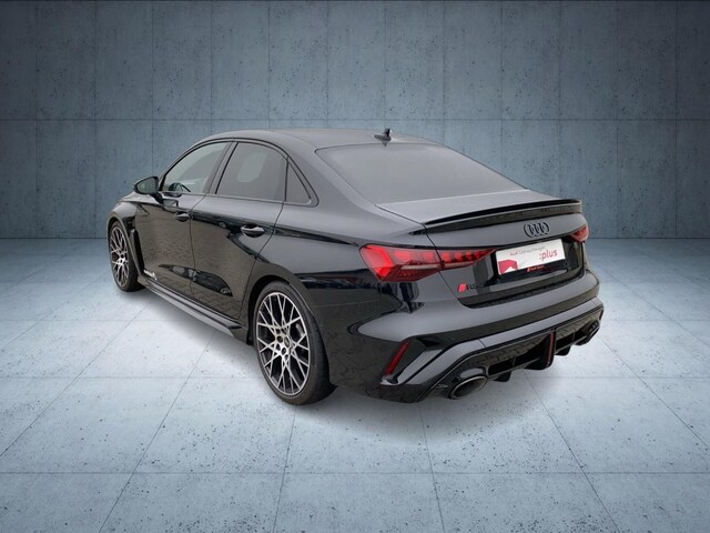 Audi RS3 Quattro S-Tronic Sedan