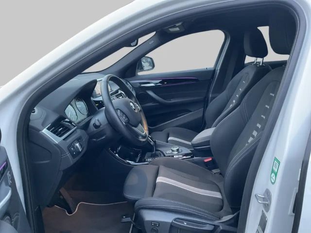 BMW X2 Sedan sDrive18i