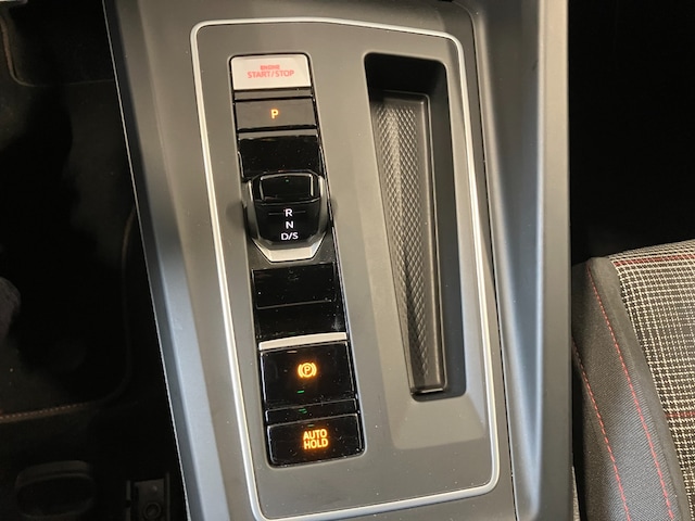 Volkswagen Golf 2.0 TSI DSG Golf VIII