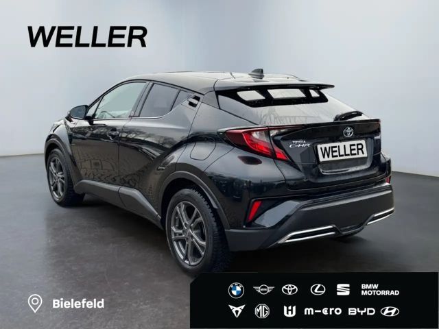 Toyota C-HR Hybride Team D