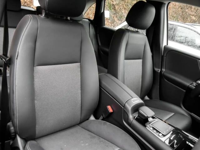 Mercedes-Benz B 250 B 250 e