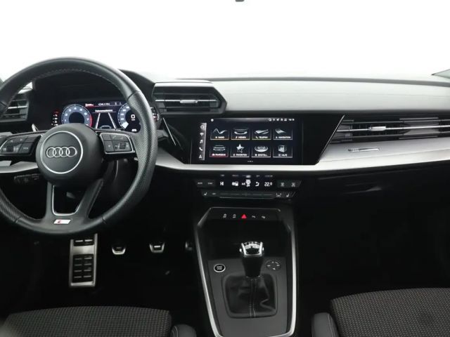 Audi A3 30 TFSI Sedan