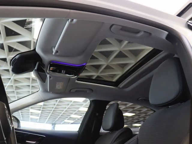 Mercedes-Benz C 180 AVANTGARDE Sedan