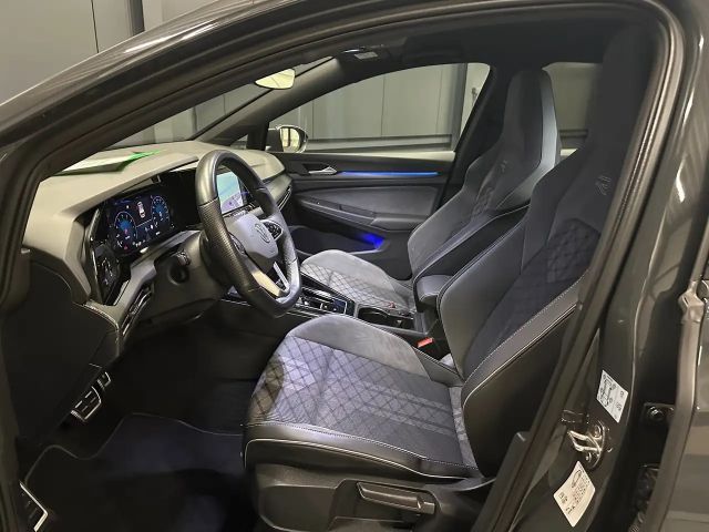 Volkswagen Golf 1.5 TSI DSG R-Line