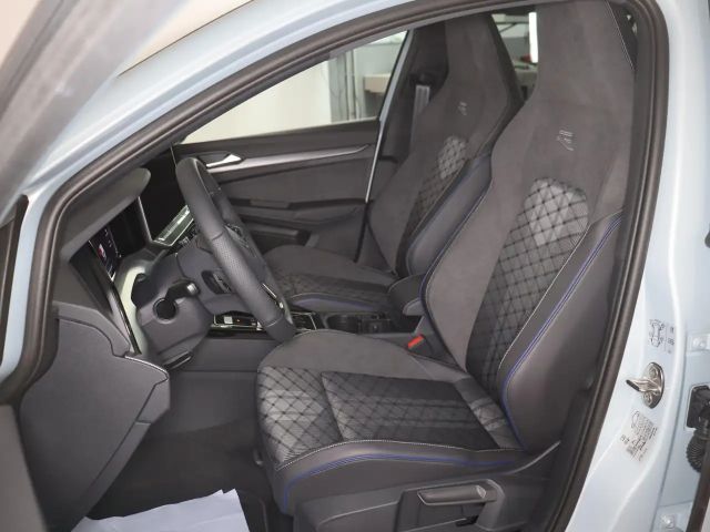 Volkswagen Golf 1.5 eTSI R-Line Style Variant