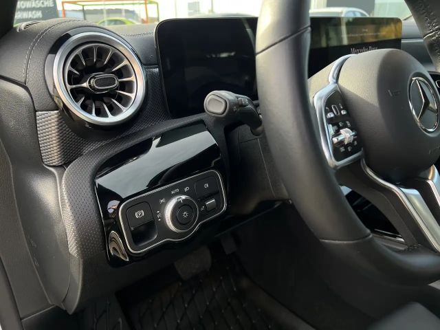 Mercedes-Benz CLA 200 Shooting Brake