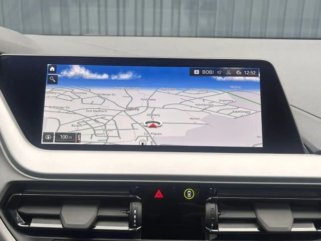 BMW 118 118i 5-deurs Sedan