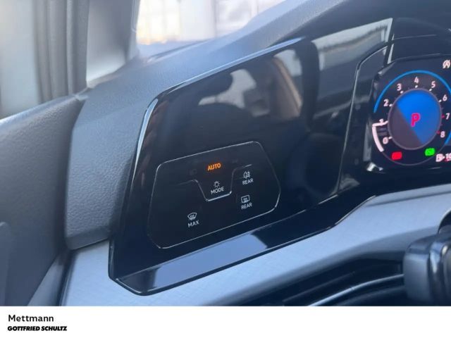 Volkswagen Golf 1.5 eTSI DSG Life