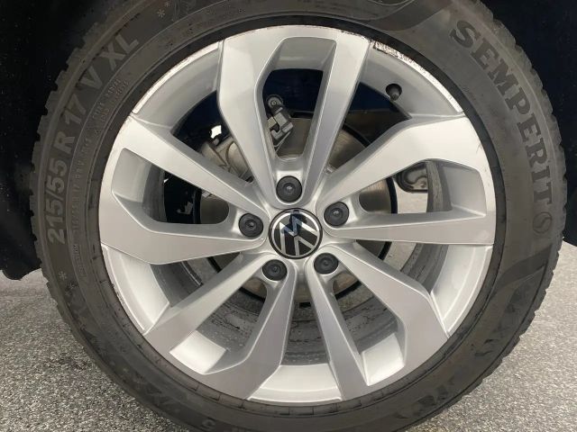 Volkswagen T-Roc Friends TSI