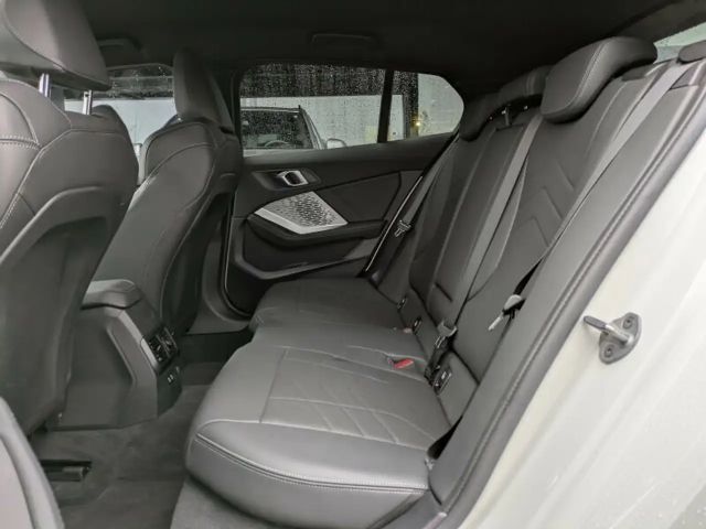 BMW 118 118d M-Sport Sedan