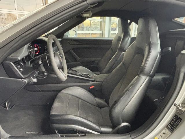 Porsche 911 Cabrio Carrera GTS