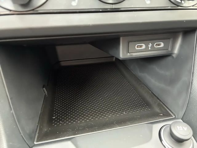 Volkswagen T-Cross 4Me TSI