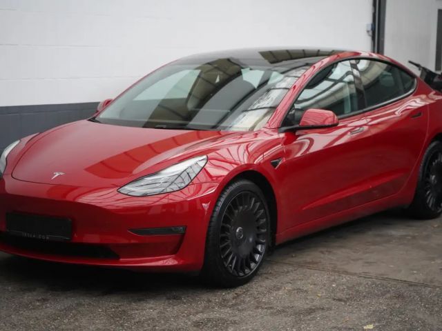 Tesla Model 3 AWD Long Range