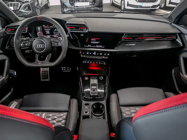 Audi RS3 Quattro S-Tronic Sedan