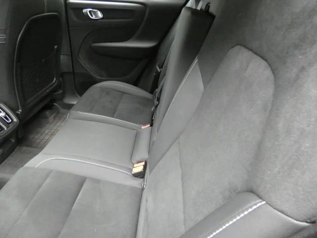 Volvo XC40 Dark Plus