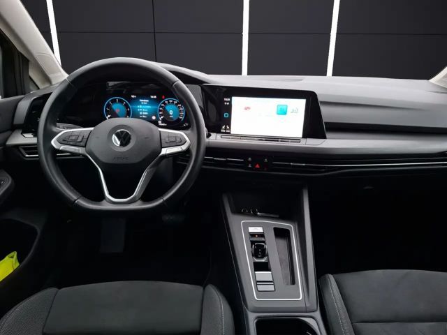 Volkswagen Golf DSG Golf VIII Style Variant