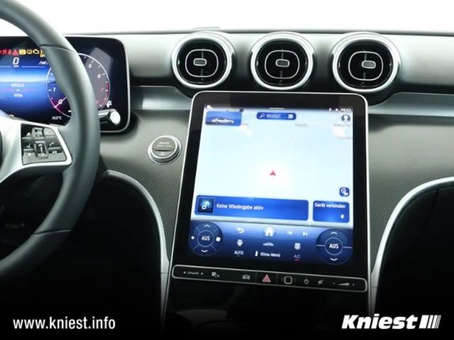 Mercedes-Benz C 180 AVANTGARDE Sedan