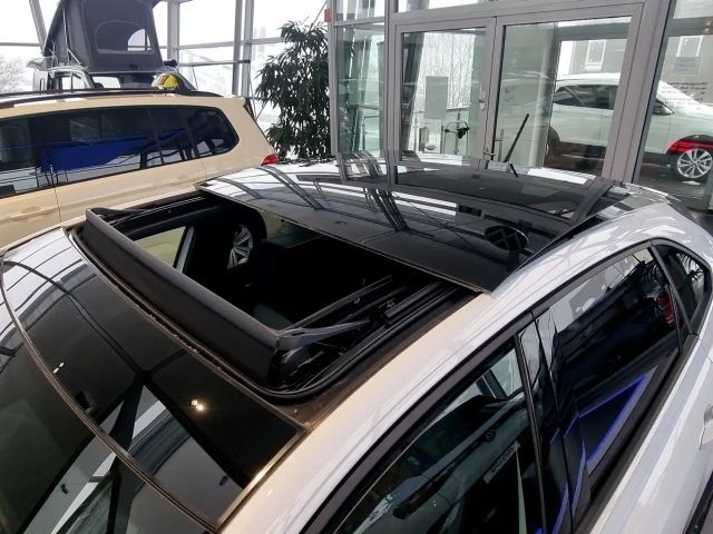 Volkswagen Taigo 1.0 TSI DSG R-Line