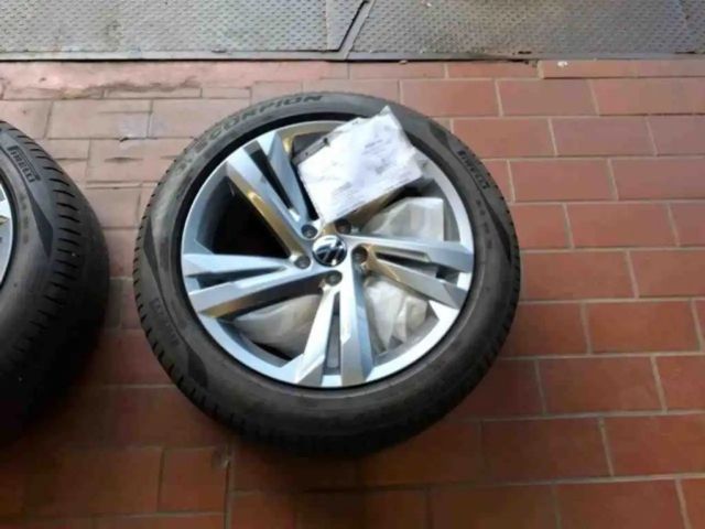 Volkswagen Tiguan 2.0 TDI DSG R-Line