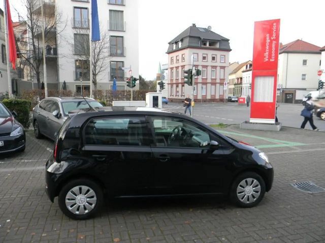 Volkswagen up! Move Move up!
