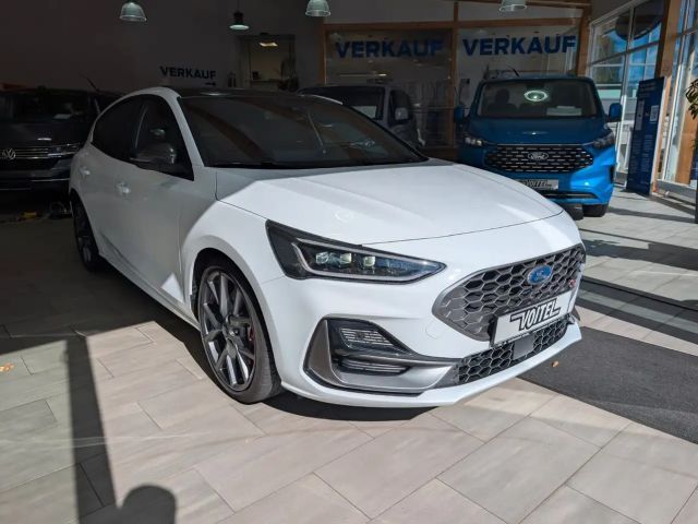 Ford Focus ST Line