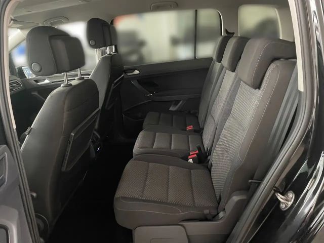 Volkswagen Touran DSG R-Line