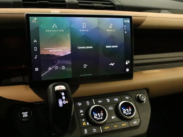 Land Rover Defender 110 D300 Dynamic HSE