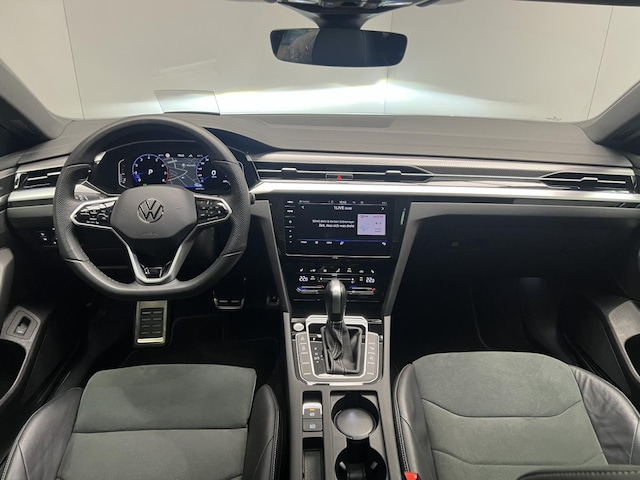 Volkswagen Arteon 2.0 TSI DSG R-Line