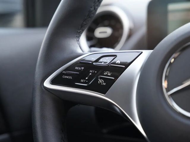 Mercedes-Benz GLA 180 Progressive