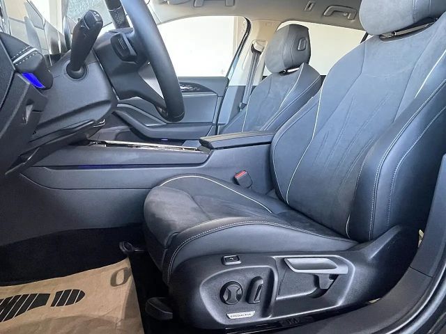 Volkswagen Passat ACT Business DSG Variant