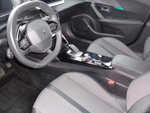 Peugeot E-2008 Allure Pack