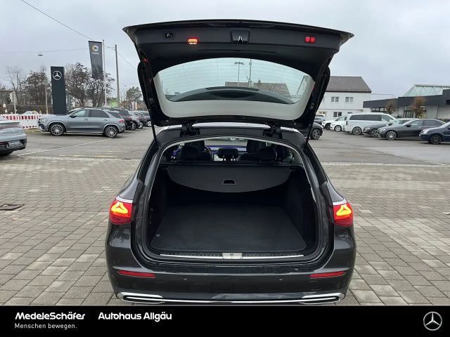 Mercedes-Benz E 220 AVANTGARDE E 220 d Estate