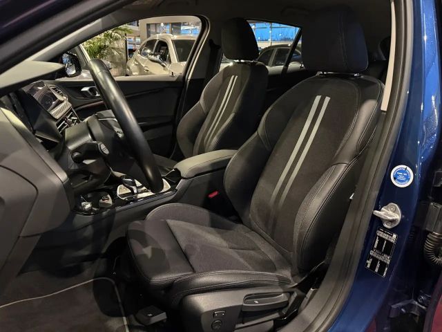 BMW 120 120i Sedan Sport Line