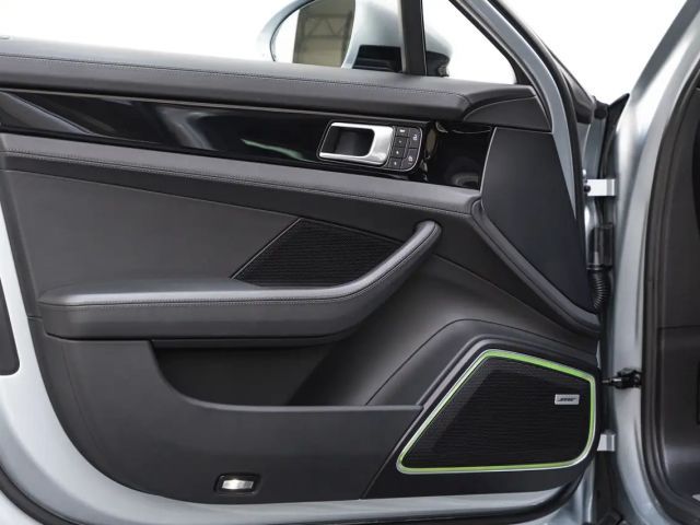 Porsche Panamera 4 E-Hybrid