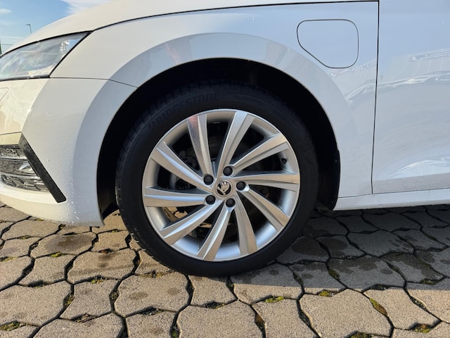 Skoda Octavia Combi iV