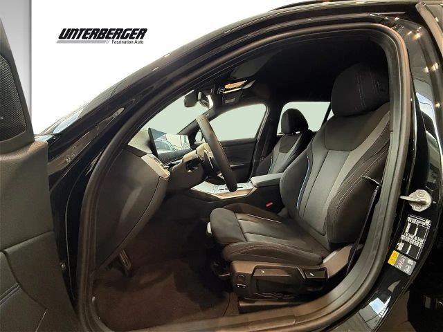 BMW 330 330e M-Sport xDrive