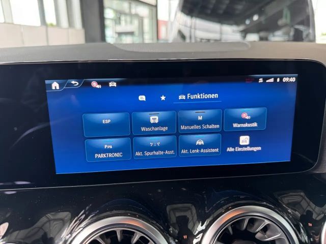 Mercedes-Benz GLA 200 AMG Line