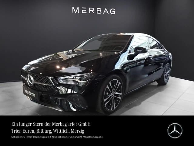 Mercedes-Benz CLA 180 Coupé Progressive