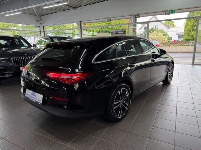 Mercedes-Benz CLA 200 CLA 200 d Shooting Brake