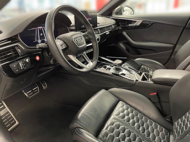 Audi RS4 Avant Quattro